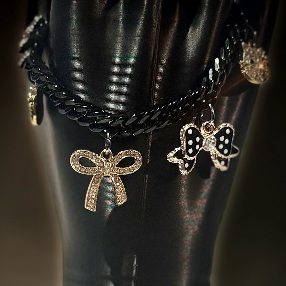 Chic Black Bow Charm Bracelet